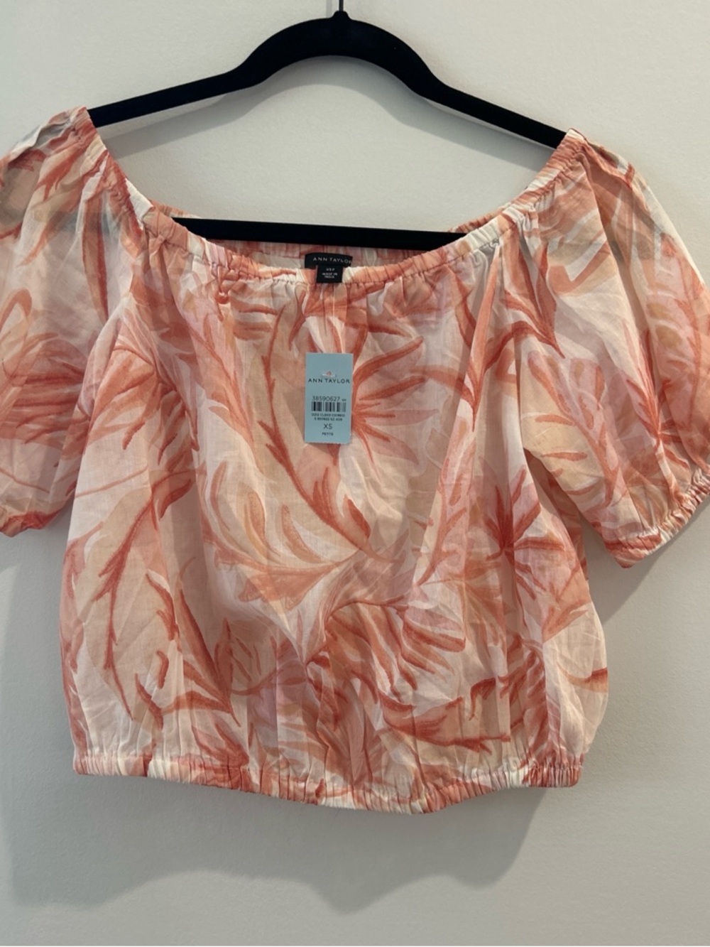 Ann Taylor Peach Leaf Print Cropped Off-Shoulder Top